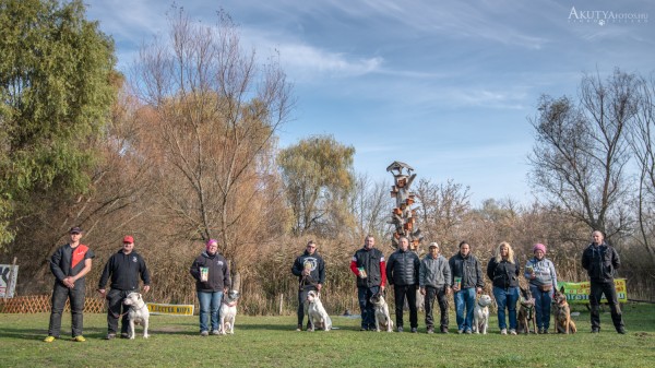 Csoportkép egy rendezvényen résztvevőkkel